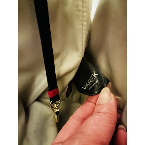 Tumi Varek Raspberry Large Travel Bag Purse Carryall Laptop Tote Bag Carry-On VG - Picture 16 of 16